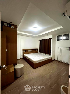 คอนโดให้เช่า : คอนโด 1-ห้องนอน ที่ แฮปปี้ คอนโด รัชดา18 ใกล้ MRT ห้วยขวาง (ID 3289722)