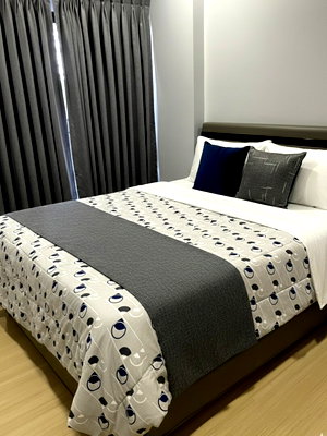 Condos for rent : Rent: Supalai Loft Prachathipok-Wongwian Yai. Beautiful 2-bedroom , ready to move in. Close to BTS Wongwian Yai please add Line ID: @841qqlnr.
