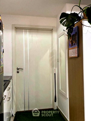 Condos for sale : 2-BR Condo For Sale At Siam Oriental Plaza, Phratamnak (ID 3281873)