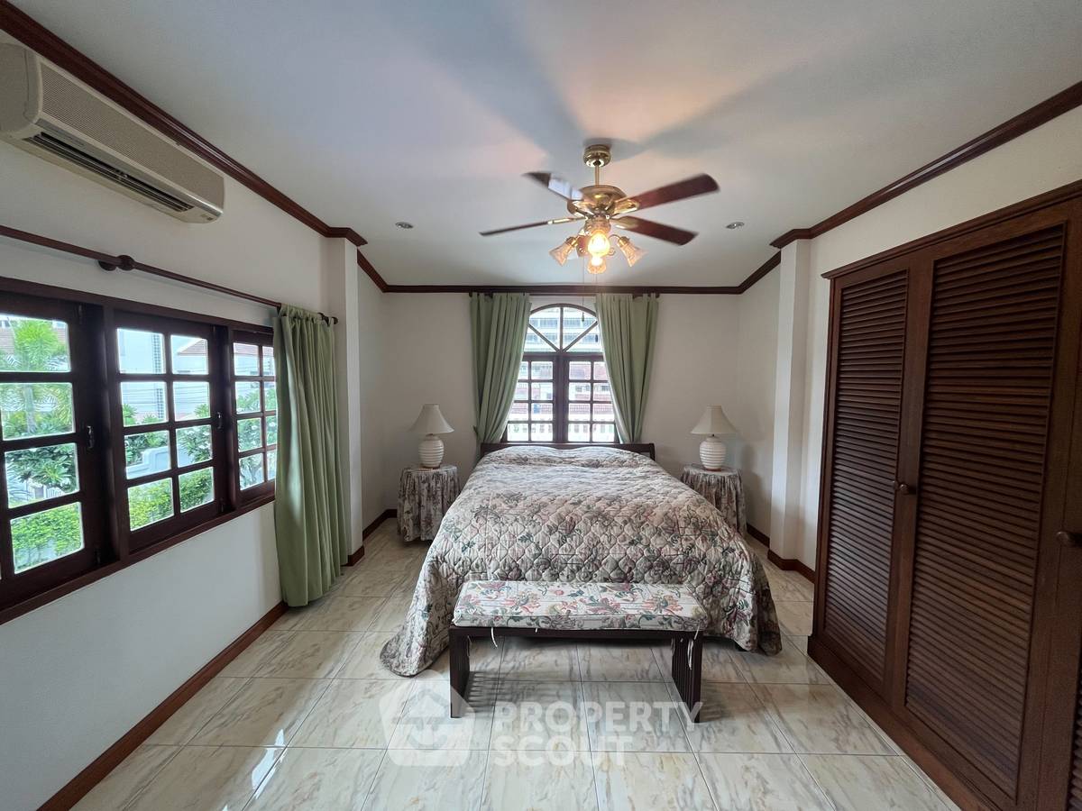 picture Unique 6-BR Pool Villa next to Market Village (ID 3293800) - 49/49