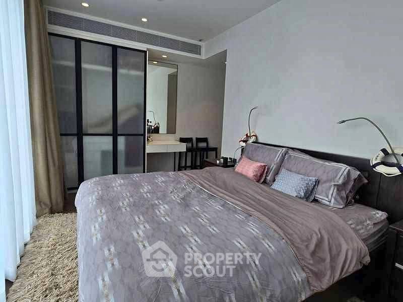 picture Pet-Friendly 2-BR Muniq Sukhumvit 23, 100m To MRT Sukhumvit (ID 3294434) - 1/14