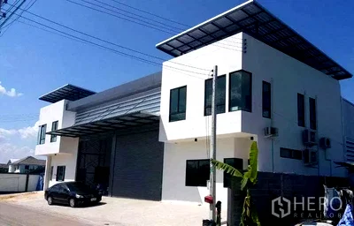 Factory for rent : For rent Factory 390 sqm in Lam Luk Ka, Pathum Thani