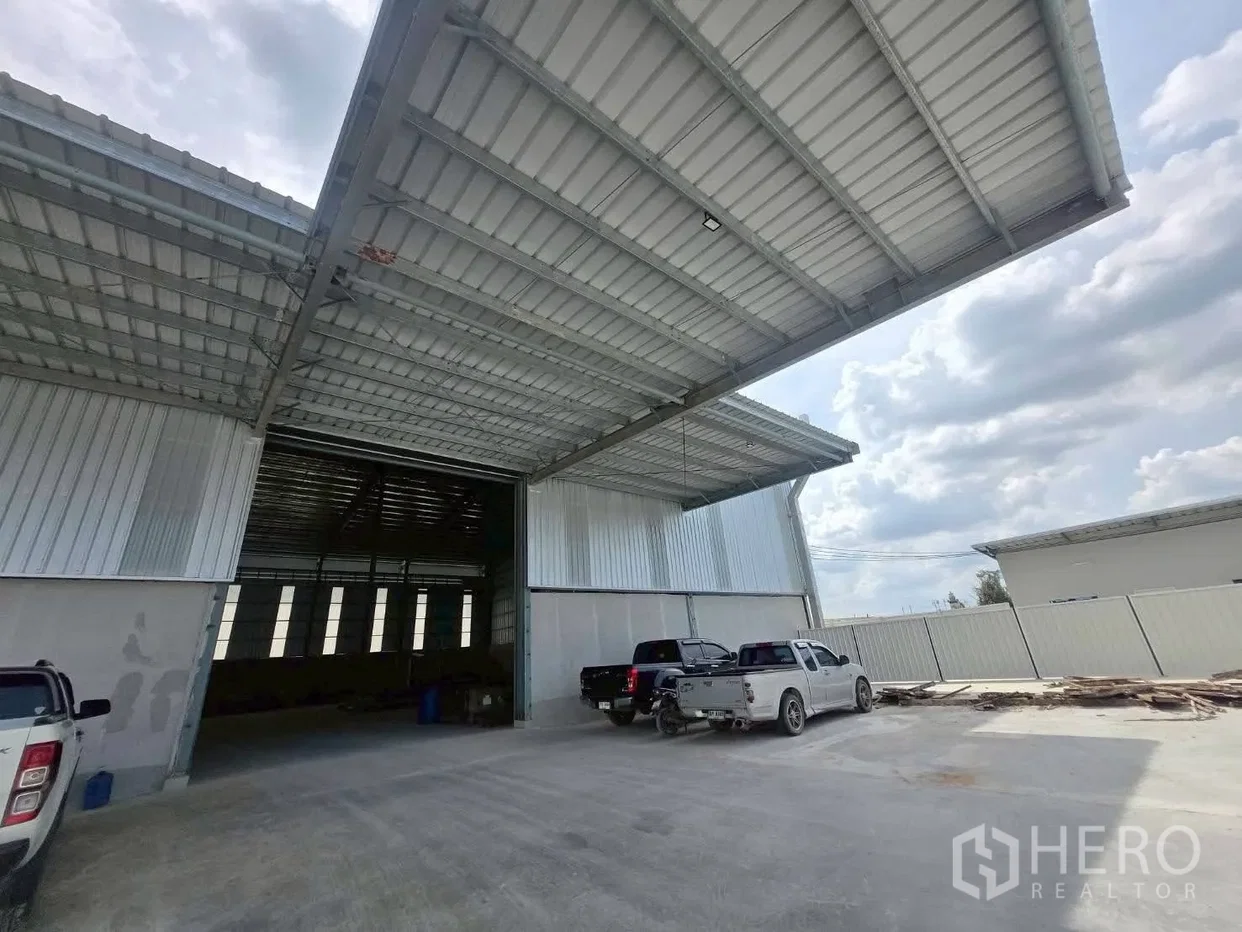 รูป ให้เช่า โกดัง 4000 ตรม บางบ่อ สมุทรปราการ - รูปที่ 4/5