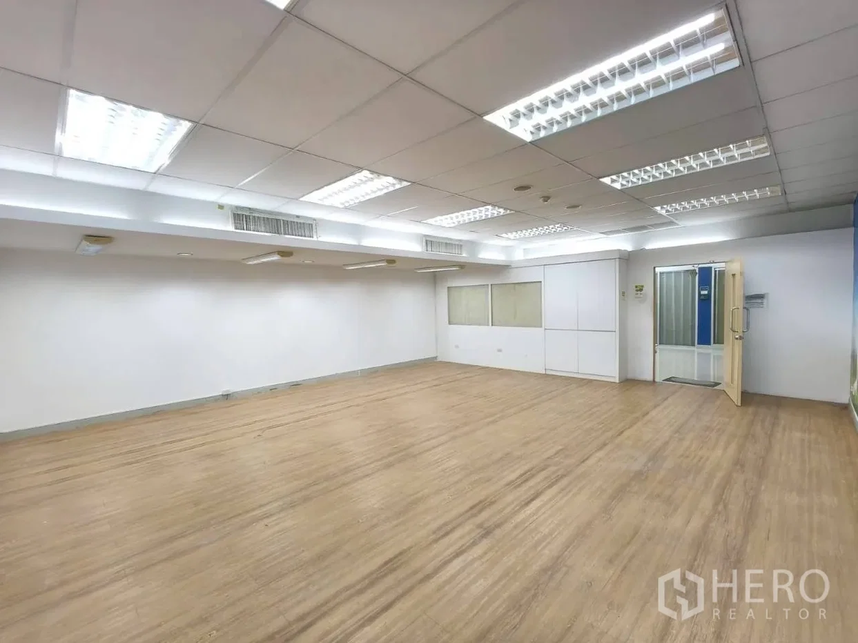 รูป ให้เช่า ออฟฟิศ 137 ตรม จอมพล จตุจักร กรุงเทพมหานคร - รูปที่ 1/5