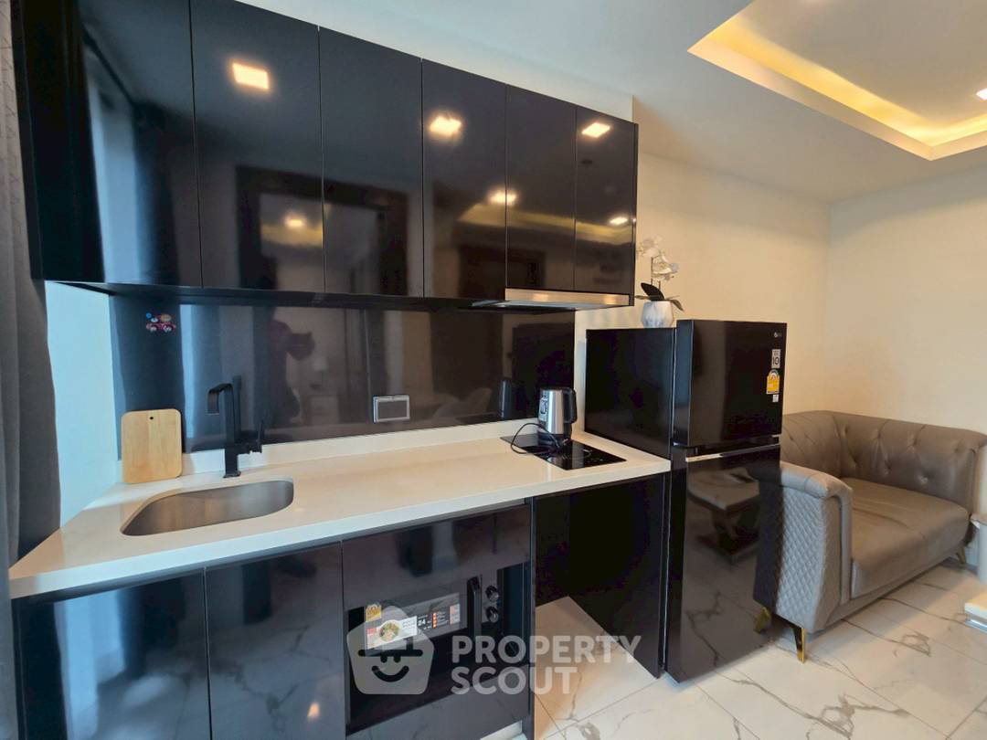 รูป คอนโด 1-ห้องนอน ที่ อคาเดีย มิลเลนเนียม ทาวเวอร์ ใกล้ พัทยาใต้ (ID 3281591) - รูปที่ 3/11
