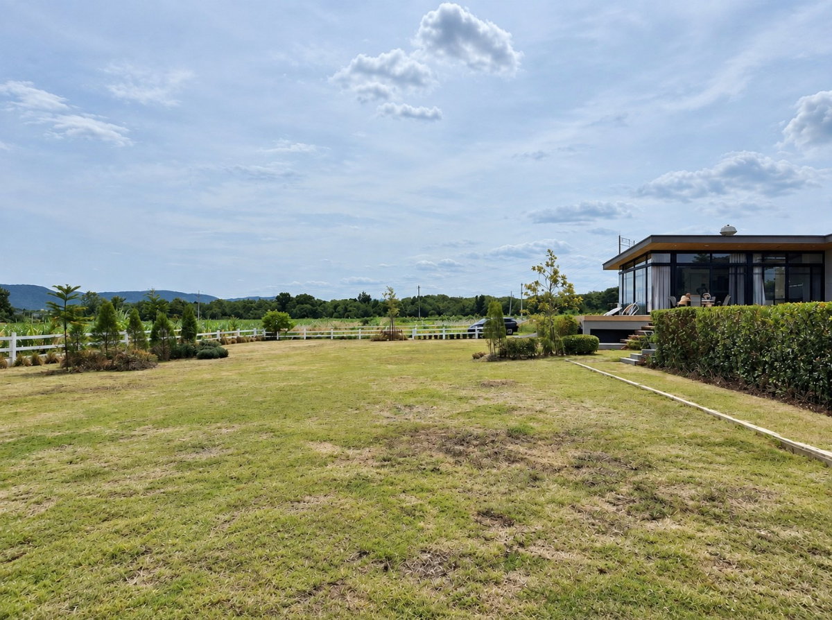 รูป 🏡🌿 ขายบ้านพักตากอากาศหรู เขาใหญ่ | Private Pool Villa 2 หลัง วิวภูเขา พื้นที่กว่า 300 ตร.ว. - รูปที่ 14/15