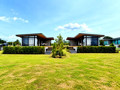 บ้านเดี่ยว ปากช่อง โคราช : 🏡🌿 ขายบ้านพักตากอากาศหรู เขาใหญ่ | Private Pool Villa 2 หลัง วิวภูเขา พื้นที่กว่า 300 ตร.ว.