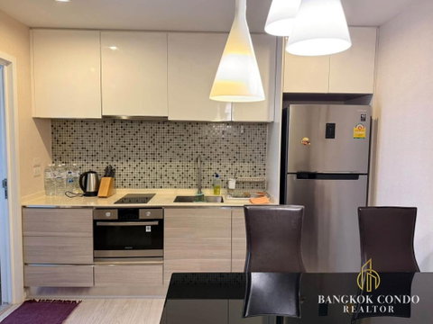 🍀🍀 Prime condo location🚆 For Rent📌 The Room Sukhumvit 21 (Line:@rent2022) MRT Phetchaburi✨Ready to move in 🔖 A40033