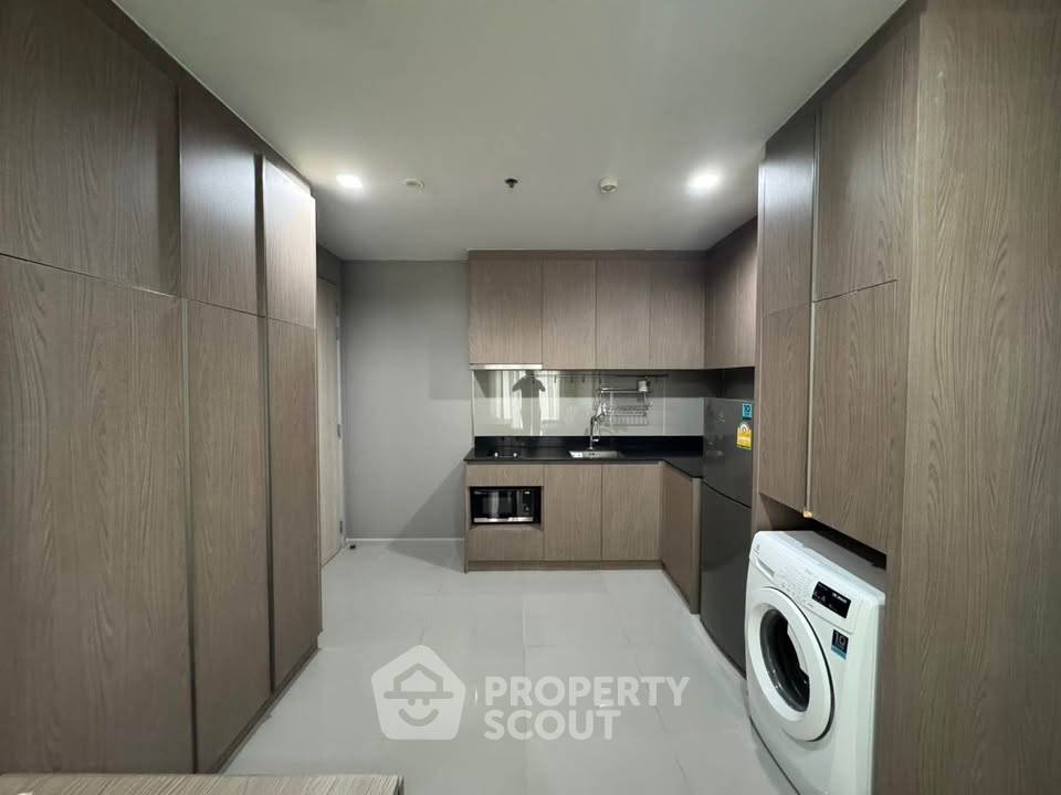 picture 2-BR Condo At M Jatujak Near BTS Saphan Khwai (ID 3298024) - 2/6
