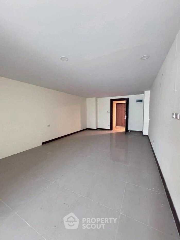 picture Great Value 1-BR At Hillside Condo 4 In Chiang Mai (ID 3001036) - 11/11