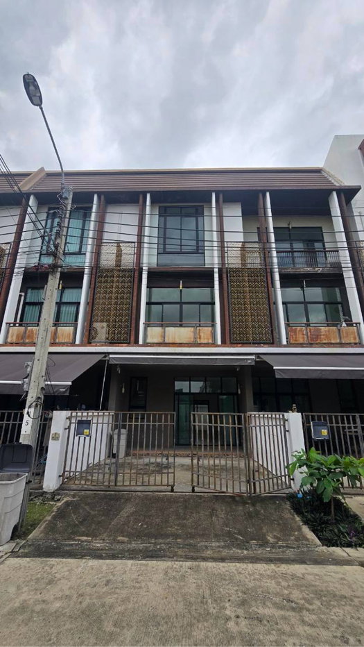 รูป #ขายบ้าน ฟลอรา วงศ์สว่าง 20 ตรว 3 ชั้นครึ่ง ใกล้MRTแยกติวานนท์  - รูปที่ 1/18