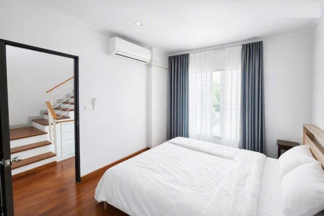 รูป 5นอน จอดรถได้ 4คัน พาราไดซ์ พาร์ค 400 ม. ศรีนครินทร์ 42-48 ทาวน์โฮม 4 ชั้น 6น้ำ 28 ตร.วา. 450 ตร.ม. รร.นานาชาติชาร์เตอร์ 800 ม.รพ. - รูปที่ 4/8