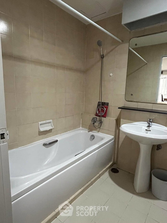 รูป คอนโด 2 ห้องนอน ชั้น 16 ที่ The Waterford Diamond Tower Sukhumvit ใกล้ BTS พร้อมพงษ์ (ID 3297114) - รูปที่ 11/19