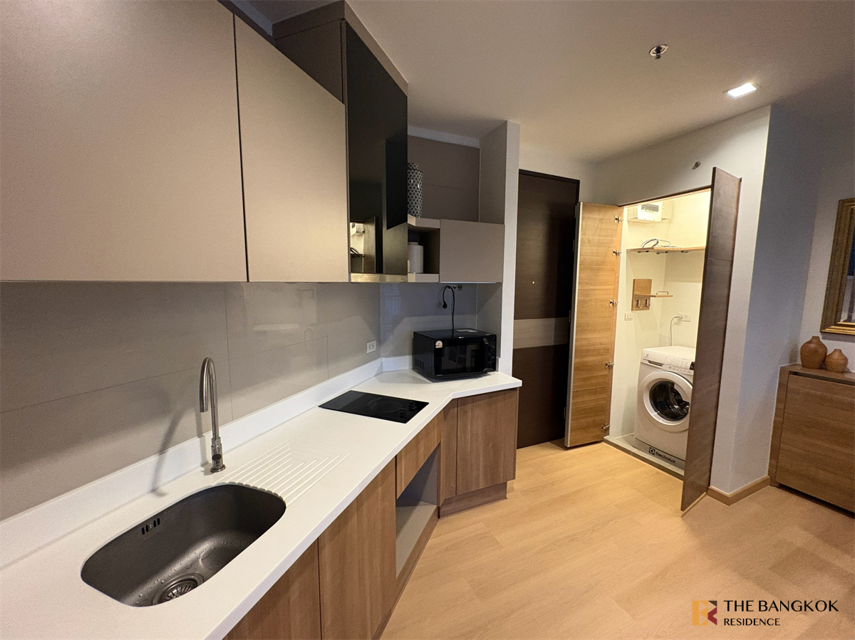 picture RHYTHM Sathorn near BTS Saphan Taksin Popular units sell out fast - 8/10