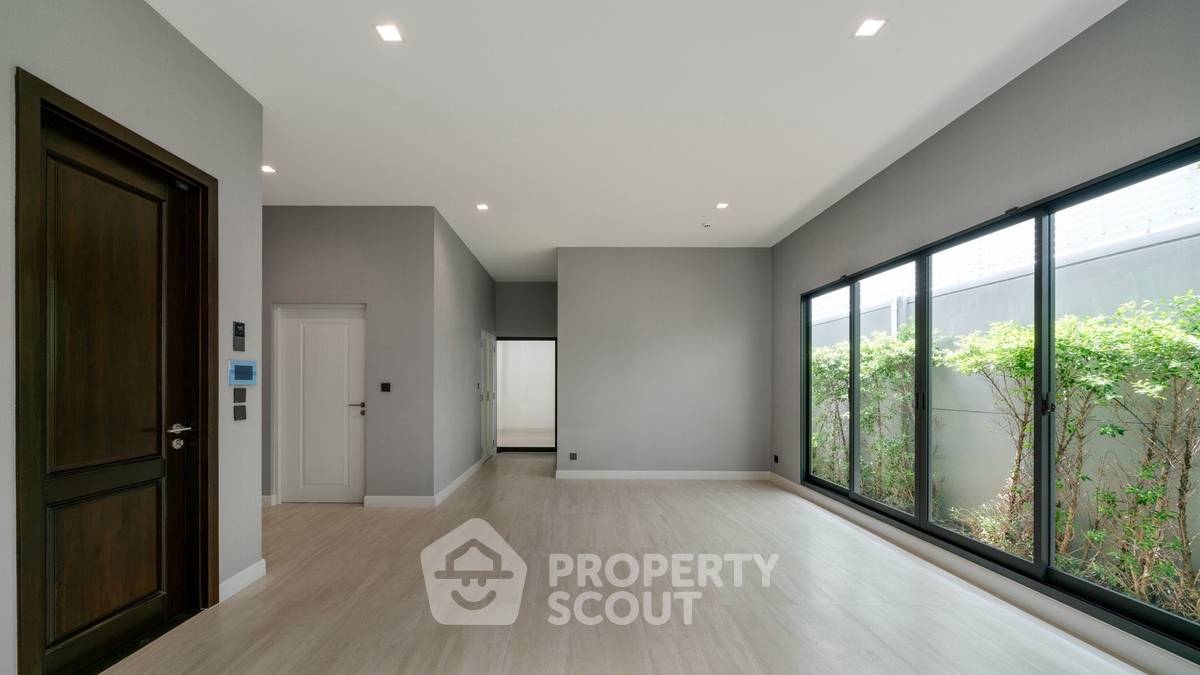 รูป บ้าน 4 ห้องนอน ขนาด 510 ตร.ม. ขายที่ Grand Bangkok Boulevard Sukhumvit – Srinakarin (ID 3298186) - รูปที่ 25/33
