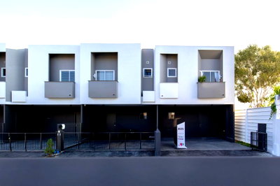 ทาวน์โฮม เชียงใหม่ : ขายทาวน์โฮม 2 ชั้น Monotown Mini สันพระเนตร - เชียงใหม่ ทำเลดี เดินทางสะดวก ใกล้เซ็นทรัลเฟสติวัล