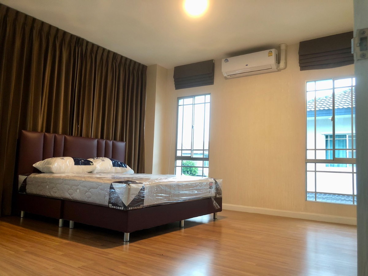 รูป rent ให้เช่าบ้านเดี่ยว 2 ชั้น / 2-Storey Detached house หมู่บ้านมัณฑนา อ่อนนุช - วงแหวน 2 Manthana Onnut - Wongwaen 2 ค่าเช่า 50,000 บาท/เดือน - รูปที่ 3/17