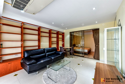 Condos for sale : Easy Travel, Fully Utilized Space Diamond Tower near BTS Chong Nonsi