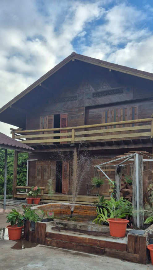 รูป ขายบ้านเดี่ยว 2 ชั้น พร้อมที่ดิน 3 ไร่ 3 งาน อ.เมืองสุพรรณบุรี บรรยากาศร่มรื่น เหมาะสำหรับอยู่อาศัยหรือทำบ้านสวน - รูปที่ 2/16