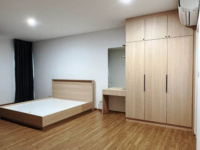 ให้เช่าทาวน์โฮม 3 ห้องนอน 145 ตร.ม. 21 ตร.ว. บ้านกลางเมือง รามคำแหง 174 สเตชั่น