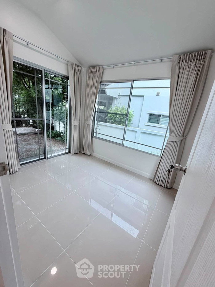 picture Spacious 4-BR House, Manthana Onnut-Wongwan 2, Prawet (ID 3296283) - 21/22