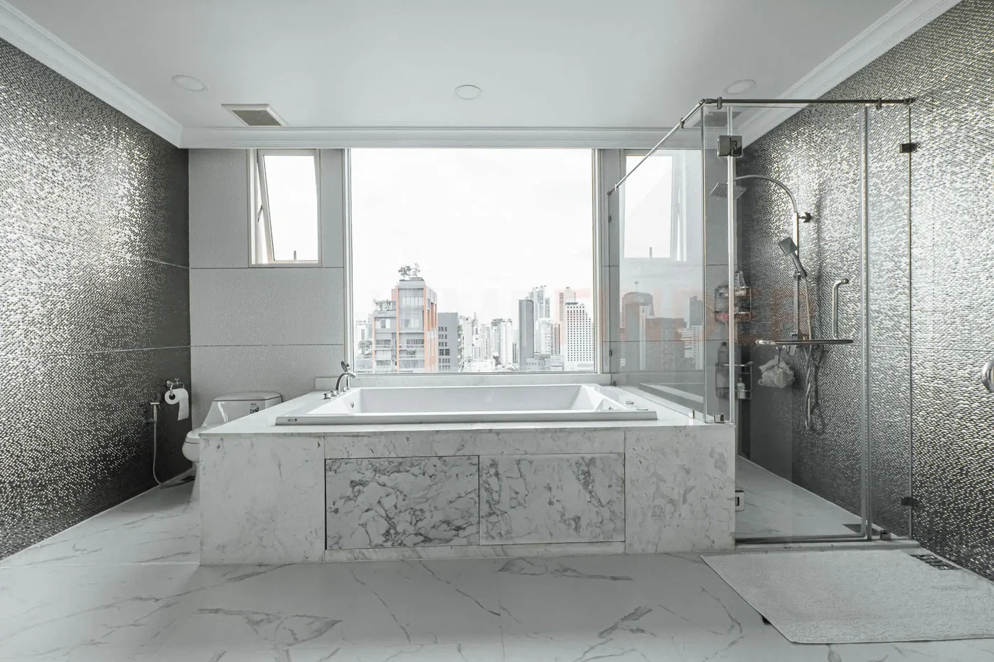 picture Royce Private Residence HF-10287 4 bedrooms, for sale - 22/26