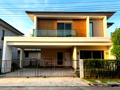 บ้านเดี่ยวให้เช่า : ให้เช่า บ้านเดี่ยว Centro พุทธบูชา–พระราม 2 | 60 ตร.ว. | 227 ตร.ม. | 4 ห้องนอน 5 ห้องน้ำ | Pet Friendly