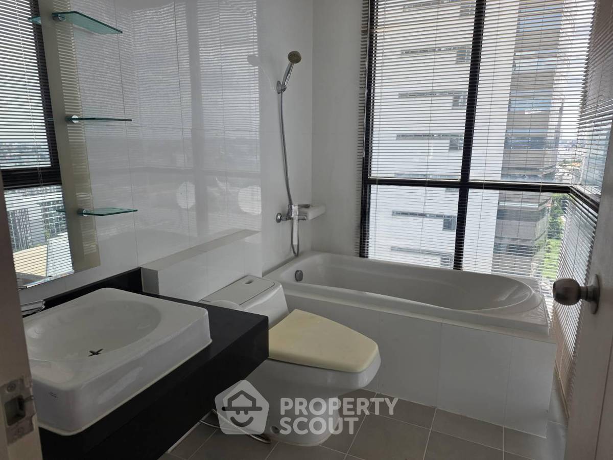picture 2-BR Condo For Rent At Astra Condominium, Chan Kasem (ID 3295603) - 9/10