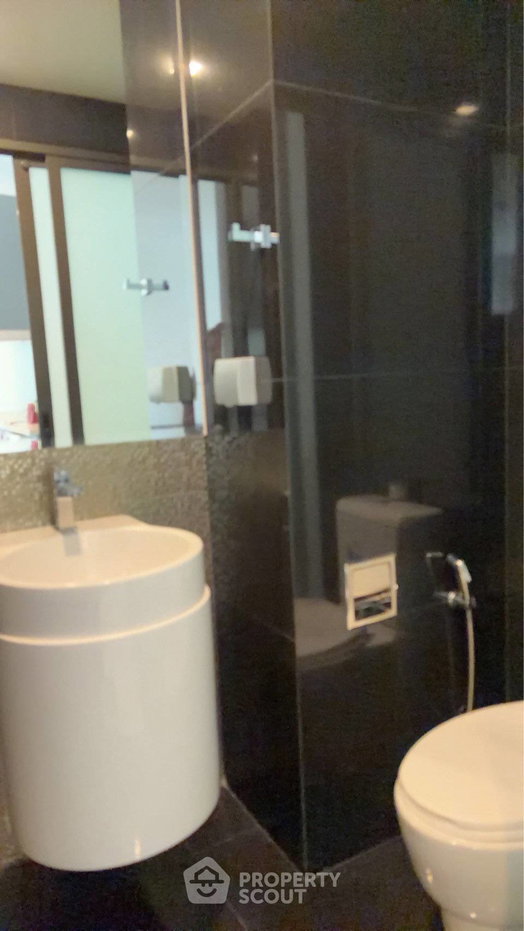 รูป คอนโด 1 ห้องนอน Rhythm Sukhumvit 36-38 ใกล้ BTS ทองหล่อ (ID 3222432) - รูปที่ 3/3