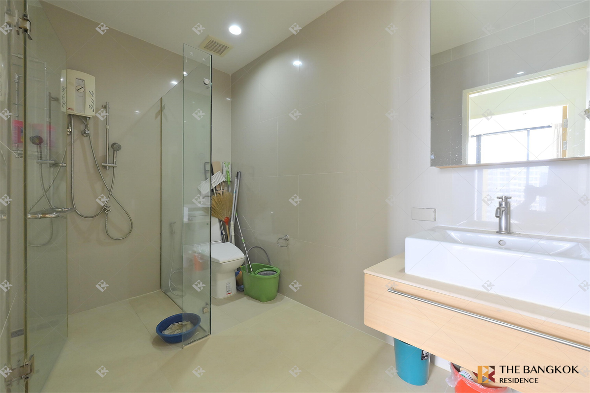 รูป ดิ อิสสระ ลาดพร้าว พักผ่อนได้มากขึ้นกับคอนโดใกล้รถไฟฟ้า - รูปที่ 8/10