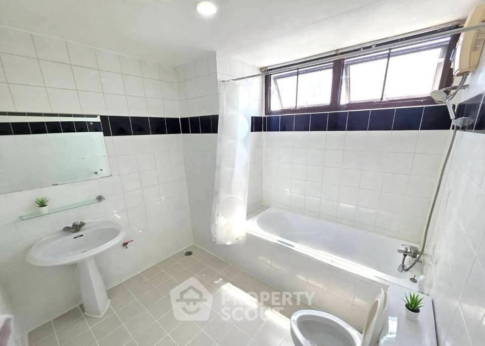 รูป ชั้น 26 คอนโด 3 ห้องนอน The Waterford Park Sukhumvit 53 ใกล้ BTS ทองหล่อ (ID 3296719) - รูปที่ 13/14