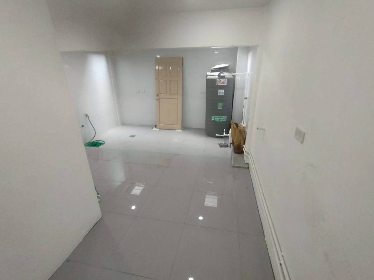 รูป SNT1863.3 ล้าน! ได้บ้าน 2 ชั้น ใกล้รถไฟฟ้า–เดอะมอลล์บางกะปิ** 🏡 **หมู่บ้านเสนาวิลล่า 84* - รูปที่ 4/5