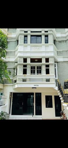 4-bed townhouse for rent, 350 sqm, 350 sq wah, Chicha Castle