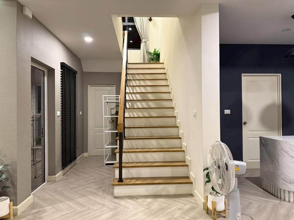 รูป ให้เช่า บ้านเดี่ยว Centro พุทธบูชา–พระราม 2 | 60 ตร.ว. | 227 ตร.ม. | 4 ห้องนอน 5 ห้องน้ำ | Pet Friendly - รูปที่ 10/17