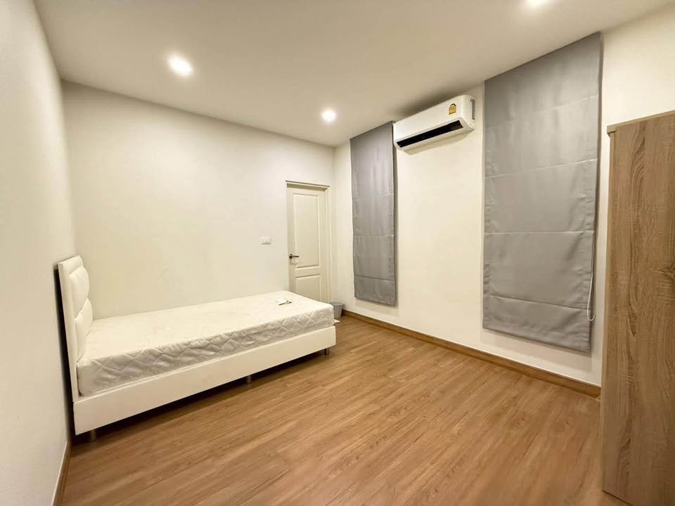 รูป ให้เช่า บ้านเดี่ยว Centro พุทธบูชา–พระราม 2 | 60 ตร.ว. | 227 ตร.ม. | 4 ห้องนอน 5 ห้องน้ำ | Pet Friendly - รูปที่ 17/17