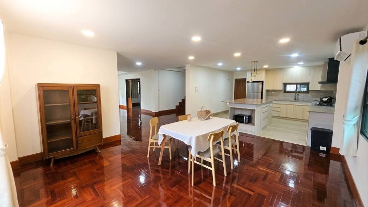 รูป 🏡 Spacious House Near Ruamchok Mall & Central Festival,NIS School. - รูปที่ 2/17