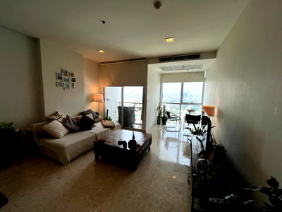 ขายคอนโด : Newly renovated apartment with BTS access in Thonglor