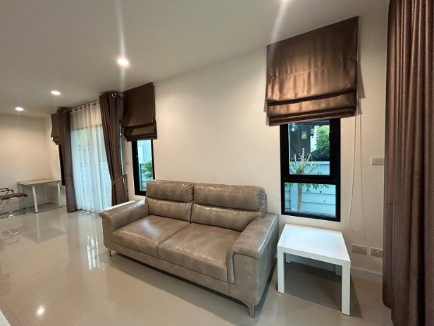รูป ให้เช่าบ้านเดี่ยว 2 ชั้น หมู่บ้านดีไลท์ ดอนเมือง-รังสิต สภาพดี แอร์ 4 เครื่อง เฟอร์นิเจอร์ครบ Fully Furnished อยู่อาศัยเท่านั้น ไม่อนุญาตสัตว์เลี้ยง - รูปที่ 7/10