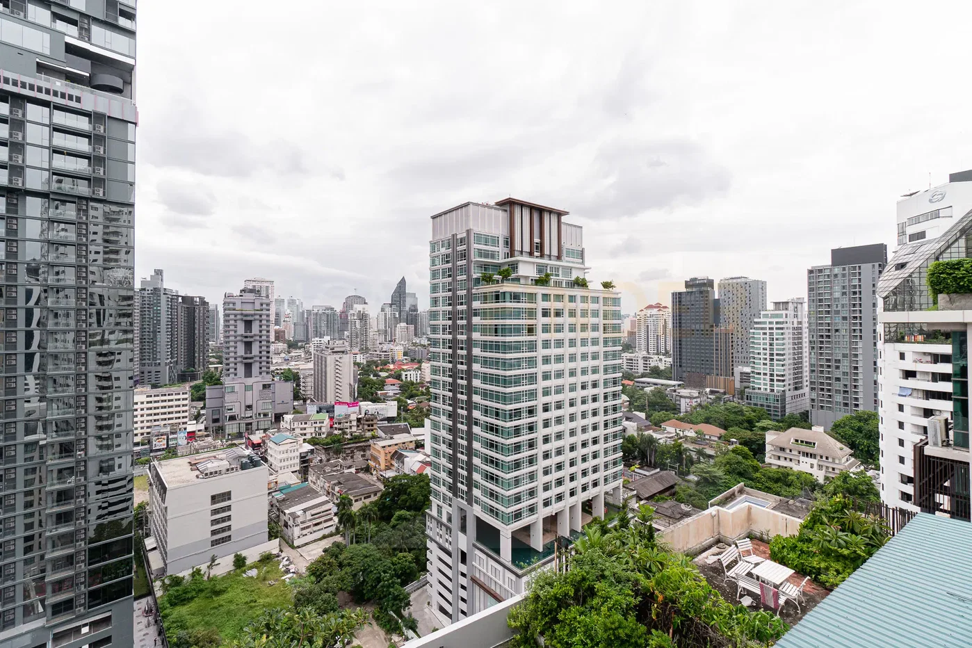 picture Top View Tower 3 bedrooms, for rent - 10/11