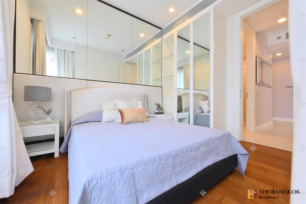 picture Q Langsuan near BTS Ratchadamri Best Location Condo for City Dwellers - 6/10