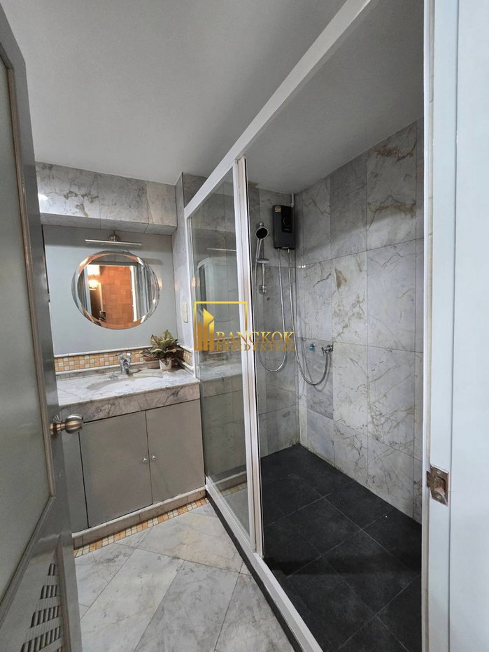 picture Sithakarn Condo | Large 2 Bedroom Condo in Chidlom Area - BR5990CD - 8/16