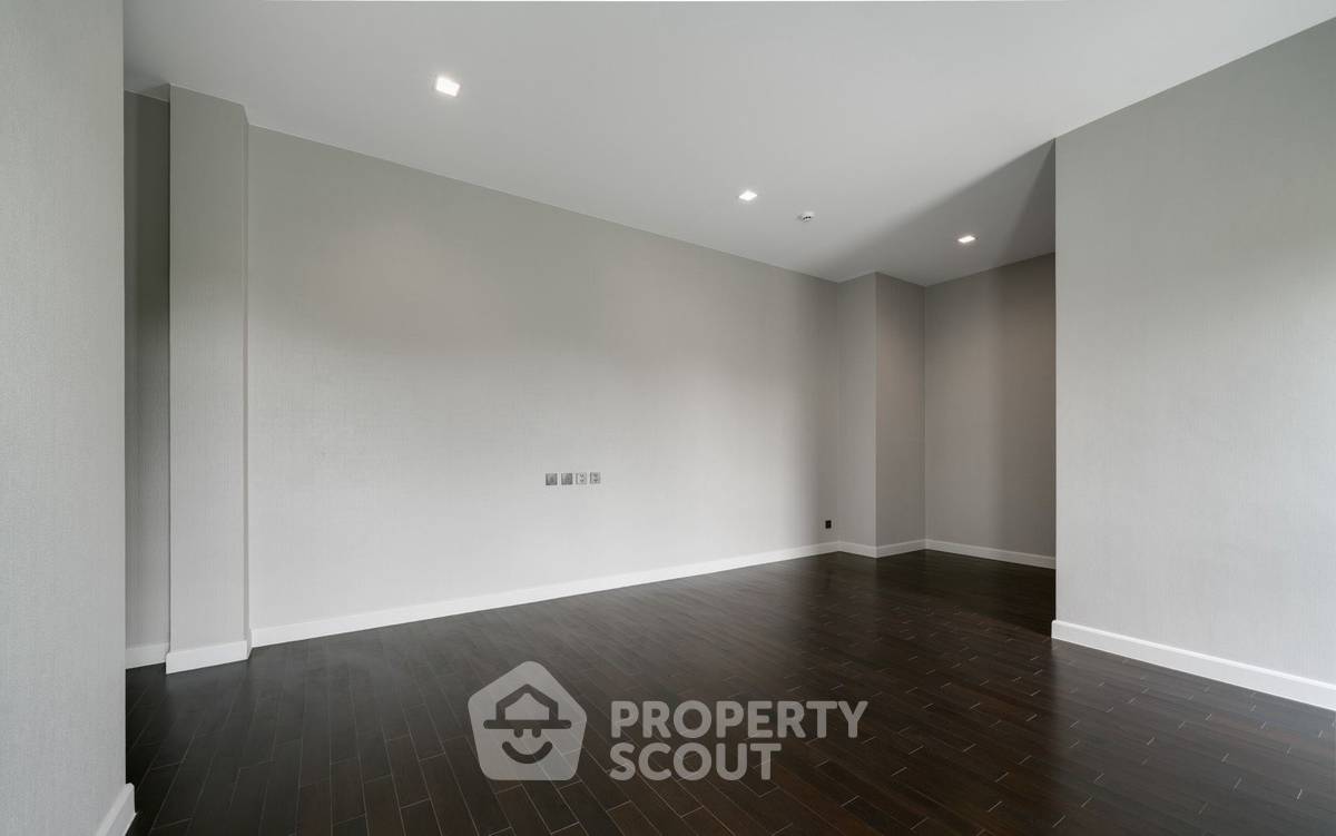 รูป บ้าน 4 ห้องนอน ขนาด 510 ตร.ม. ขายที่ Grand Bangkok Boulevard Sukhumvit – Srinakarin (ID 3298186) - รูปที่ 9/33