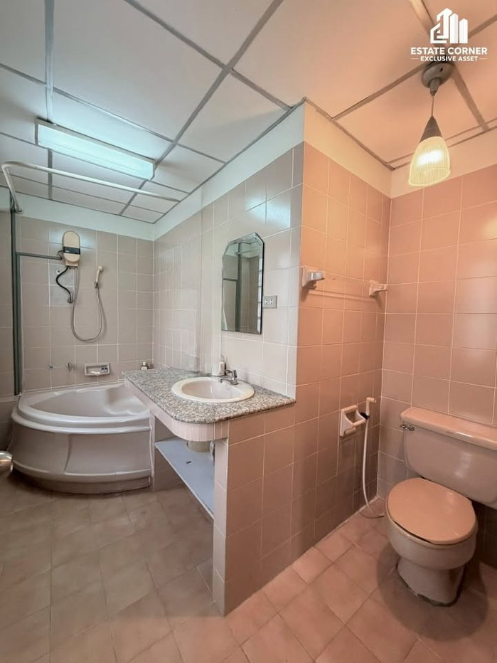 รูป ขายทาวน์โฮม 3 ชั้น หมู่บ้าน ธันยกานต์ ซอยรามอินทรา 40 แยก 31 ทำเลเชื่อมกับถนนนวลจันทร์ พร้อมเข้าอยู่ ใกล้รถไฟฟ้าสายสีชมพู สถานีรามอินทรา ก.ม.6 - รูปที่ 14/15