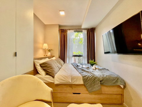 For Rent: Quintara Phume Sukhumvit 39 2 Bedrooms + Function Room | Private Garden | Spacious and newly furnished 70 sq.m.
