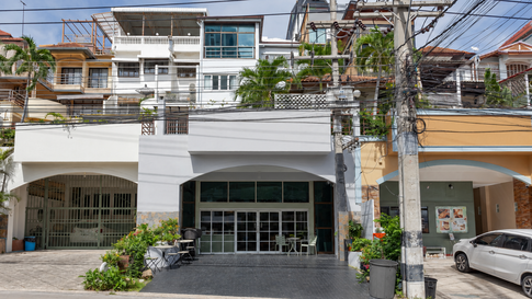 Apartment for Sale Pratumnak Pattaya Investment Opportunity