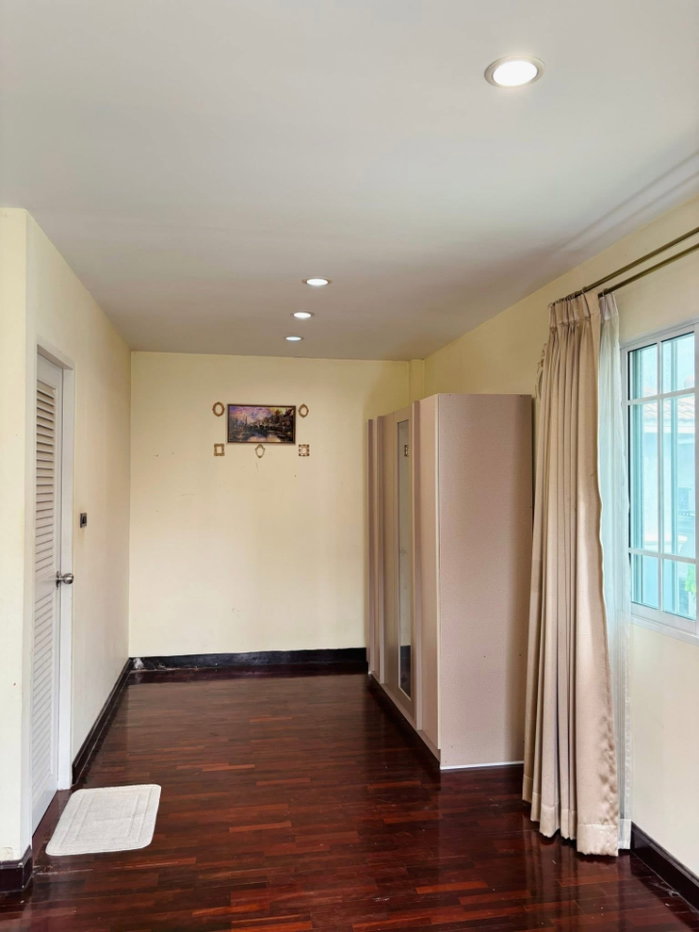 รูป 🏡✨ ให้เช่าบ้านเดี่ยว 2 ชั้น นลินวิลล์ 5 | สวนสไตล์อังกฤษ ใกล้กรุงเทพกรีฑาตัดใหม่ - รูปที่ 5/18