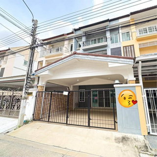 รูปภาพ HR3824ให้เช่า ทาวน์โฮม 3 ชั้น หมู่บ้านธนาภิรมย์ (ศรีนครินทร์-วงแหวน) บิ้วอินและเฟอร์นิเจอร์ใหม่ทั้งหลัง พร้อมเข้าอยู่