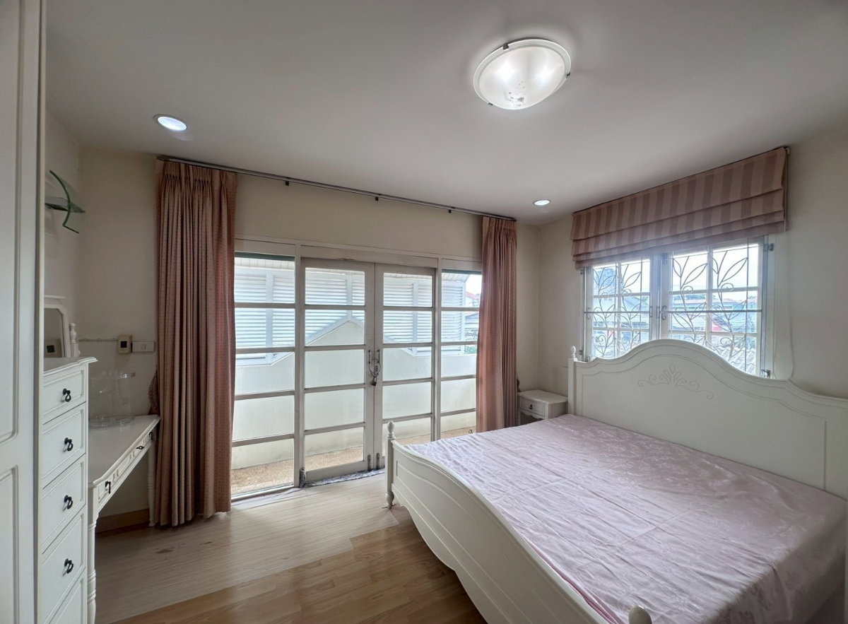 รูป ขายบ้านเดี่ยว 2 ชั้น บางศรีเมือง นนทบุรี 54 ตร.ว. เฟอร์ครบ พร้อมอยู่ ใกล้สะพานพระราม 5 - รูปที่ 3/11