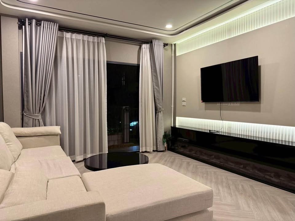รูป ให้เช่า บ้านเดี่ยว Centro พุทธบูชา–พระราม 2 | 60 ตร.ว. | 227 ตร.ม. | 4 ห้องนอน 5 ห้องน้ำ | Pet Friendly - รูปที่ 3/17