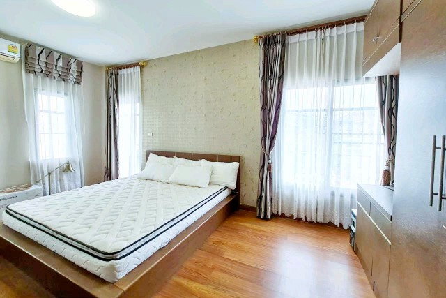รูป 290909ssapoic ให้เช่า บ้าน ศูนย์การค้าแพชชั่นฯ 800 ม. โฮมโปร ระยอง 1 กม. เนินพระ ใจกลางเมืองระยอง บ้านเดี่ยว 2 ชั้น 3 นอน 3 น้ำ 76 ตร.ว. - รูปที่ 7/8